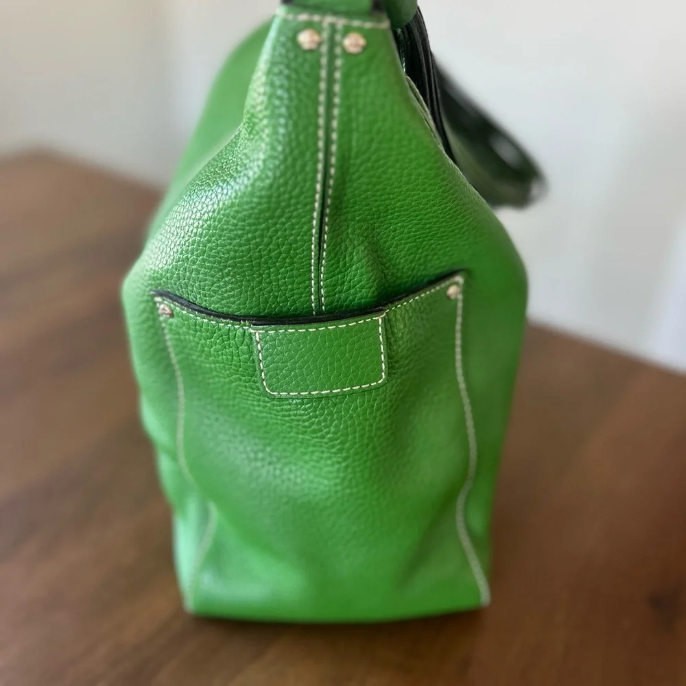 Kate Spade Bright Green Pebbled Leather Shoulder Bag with Tassel - Picture 4 of 12